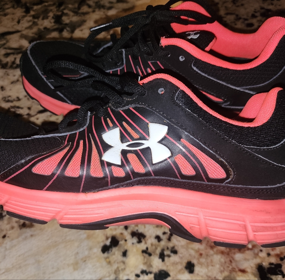 Under Armour Dash Run Women's Black and Coral Athletic Shoes